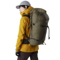 Arc'teryx Rush SK 32 Backpack -Peak Camping 27452 rush sk 32 backpack u tatsu side view f21 rsz 83627.1655316428