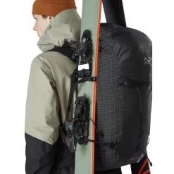 Arc'teryx Rush SK 42 Backpack -Peak Camping 27453 rush sk 42 backpack u black ski strap f21 rsz 94413.1655316788