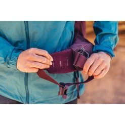 Gregory Deva 70 - Women's 27 Gregory Deva 70 - Women's -Peak Camping GMP S22 BaltoroDeva Feat 0606 rsz 38625.1643392672