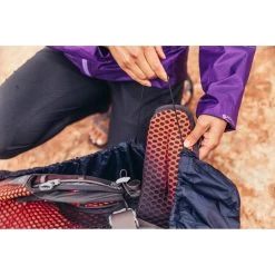 Gregory Raincover 50-80L 16 Gregory Raincover 50-80L -Peak Camping GMP S22 Raincover Feat 0101 rsz 97485.1655422322