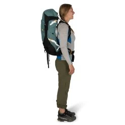Osprey Sirrus 36 - Women's 30 Osprey Sirrus 36 - Women's -Peak Camping Sirrus 36L S22 OnBody4 SucculentGreen rsz 44506.1675814084