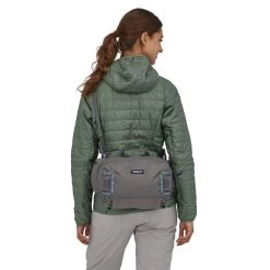 Patagonia Stealth Hip Pack (Fall 2022) -Peak Camping WBF22 48143 NGRY RN1 rsz 97435.1673643036.1280.1280 13470.1674087140