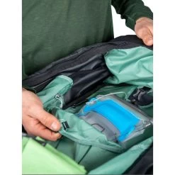 Osprey Farpoint Trek Pack 55 - Men's -Peak Camping farpointtrek55 f19 detail2 black rsz 26655.1667851486