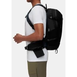 Mammut Lithium 15 12 Mammut Lithium 15 -Peak Camping mam lithium 15 black on model 2 rsz 98778.1674515759