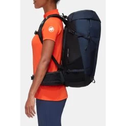 Mammut Lithium 30 - Women's -Peak Camping mam lithium 30 women marine black on model2 rsz 03383.1674519801