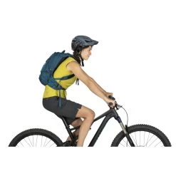 Osprey Raven 10 - Women's (Fall 2022) 28 Osprey Raven 10 - Women's (Fall 2022) -Peak Camping raven10 s19 detail body1 rsz 99037.1675908112