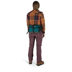 Osprey Heritage Waist Pack -Peak Camping waistpack f21 onbody6 darkpinegreen rsz 01515.1653329904
