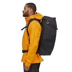 Patagonia Cragsmith 45L -Peak Camping wbs20 48065 blk jb4 rsz 29420.1646179662
