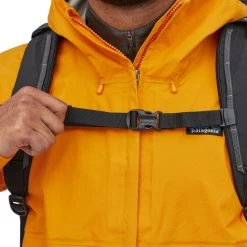 Patagonia Cragsmith 45L -Peak Camping wbs20 48065 blk jbstrap2 rsz 60488.1646179662