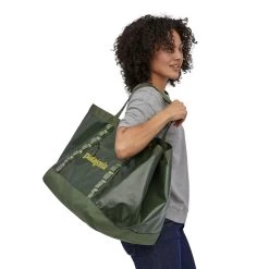Patagonia Black Hole Gear Tote -Peak Camping wbs20 49275 cmpg bj2 rsz 23849.1661467141